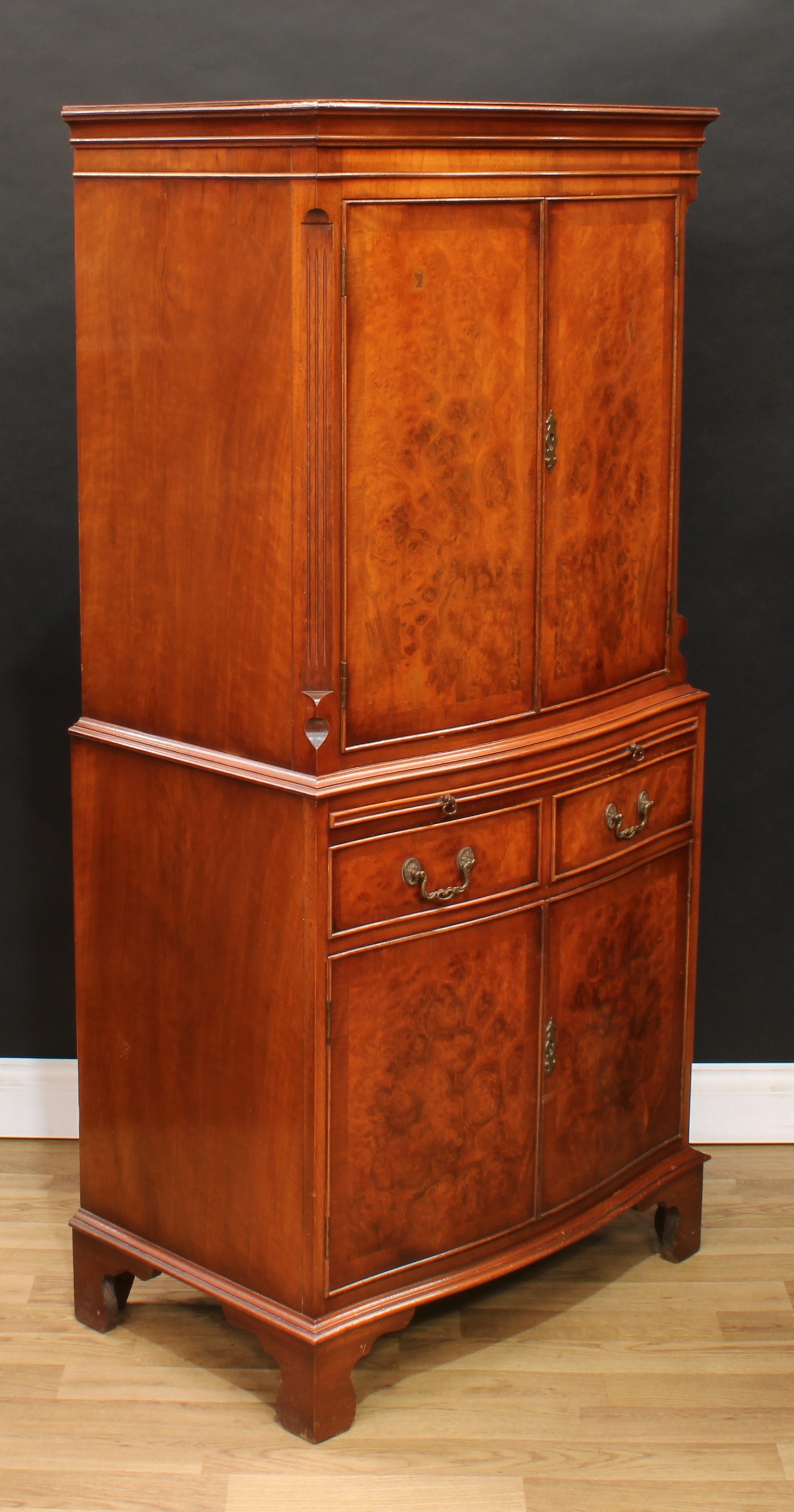 A walnut drinks cabinet, moulded cornice above a pair of cupboard doors enclosing a stepped - Image 4 of 9