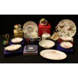 A pair of Royal Crown Derby Posie pattern five petal trays, boxed; a pair of similar oval trays,