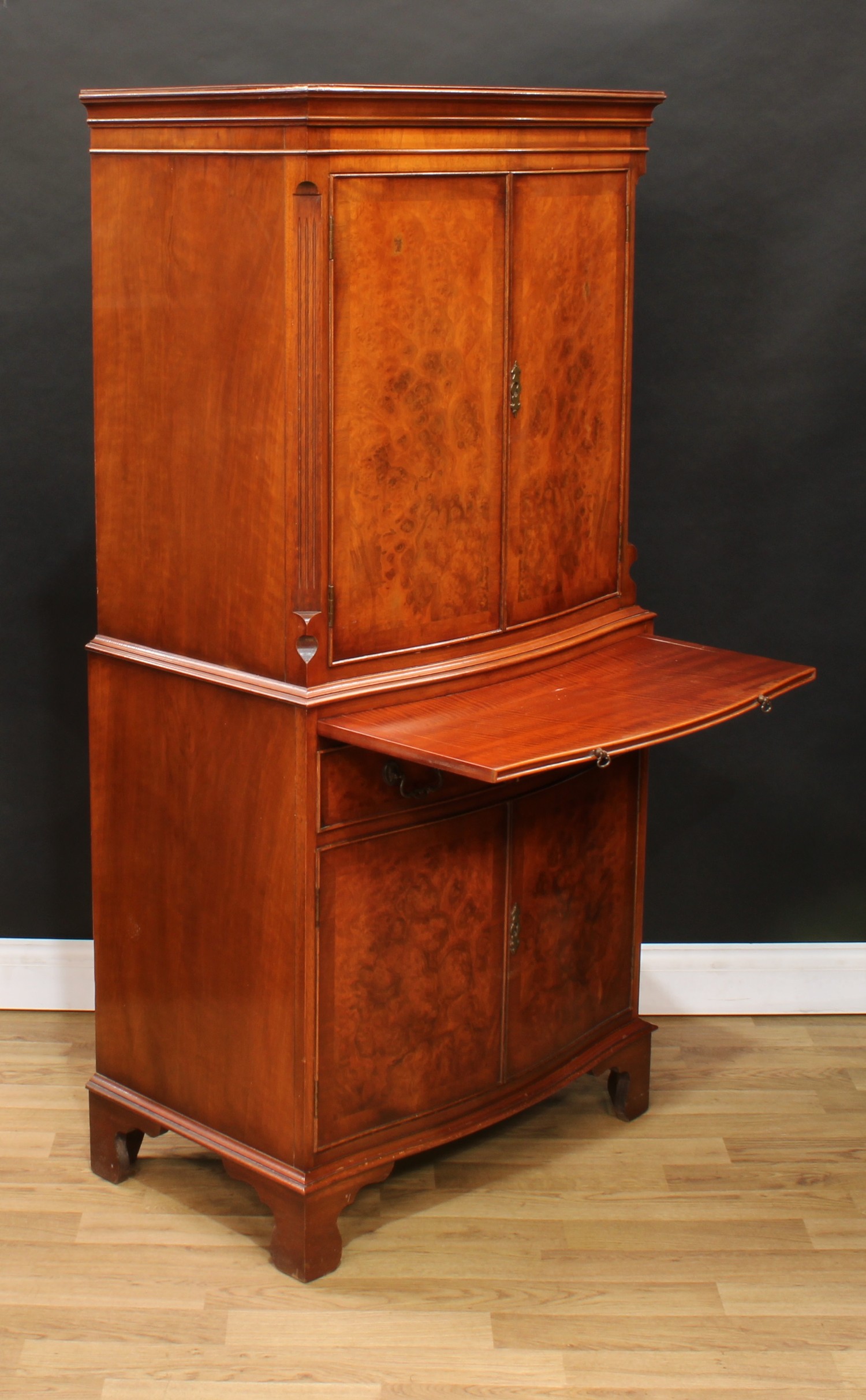 A walnut drinks cabinet, moulded cornice above a pair of cupboard doors enclosing a stepped - Image 5 of 9