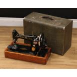 A Singer 99K hand cranked sewing machine, serial no.EB870568, filigree decals, faux crocodile