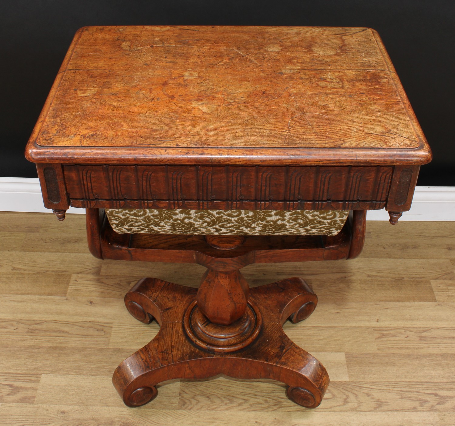 A Victorian oak work table, rounded rectangular top with moulded edge above a frieze drawer and - Image 2 of 7