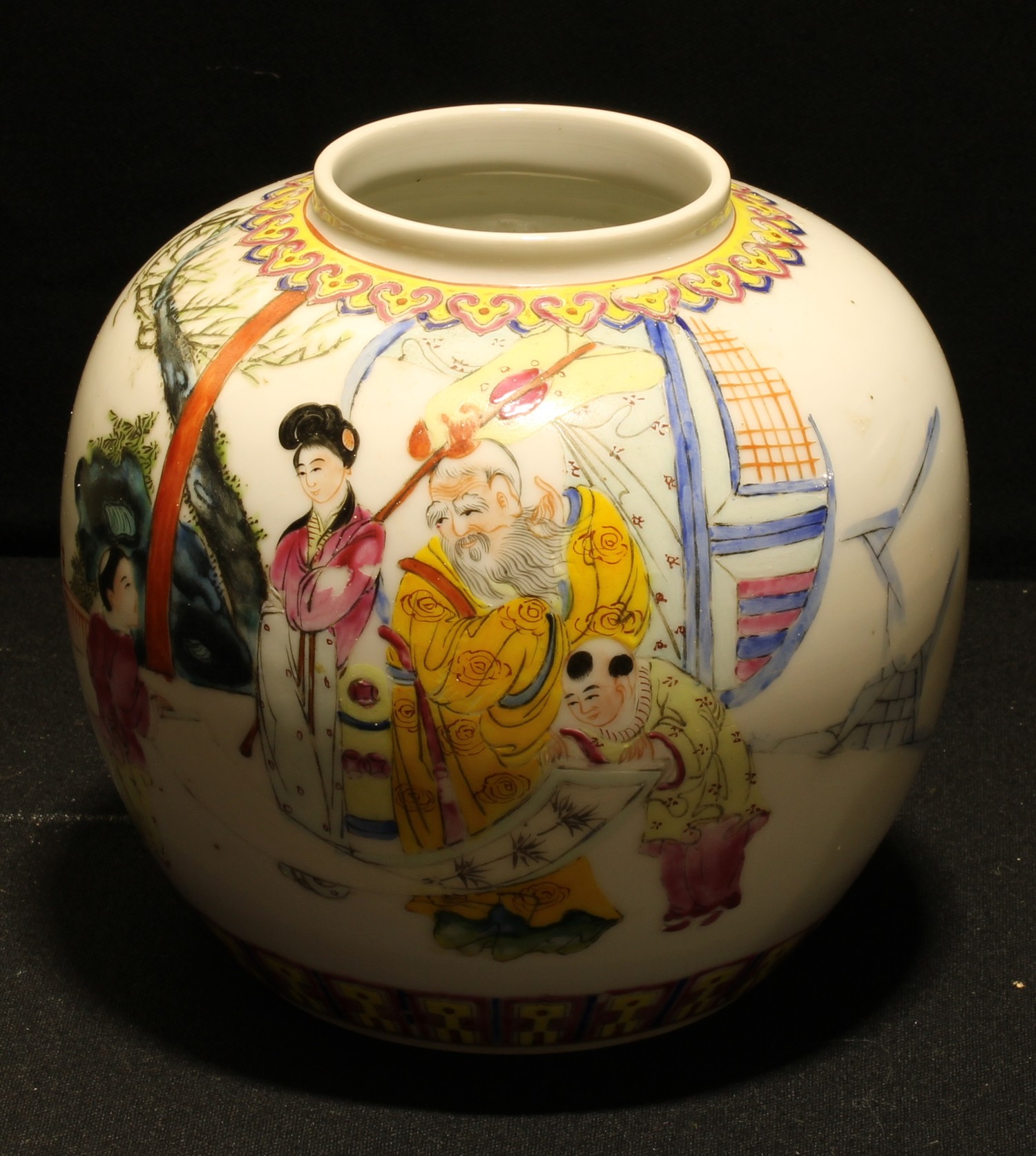 A Chinese ovoid ginger jar, decorated in polychrome enamels with an elder and attendants, 17.5cm
