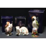 A Royal Crown Derby paperweight, Newstead Woodpecker, limited edition signature pre-release, 133/