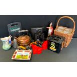 Advertising & Breweriania - Wicker four bottle carrier; Spaceman & Airplane jelly molds; ice bucket;