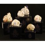 A pair of Royal Crown Derby paperweights, Platinum Rabbit and Baby Rabbit, 25th Anniversary