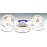 A Grainger's Worcester shaped dessert comport, well-painted with English country flowers, royal blue