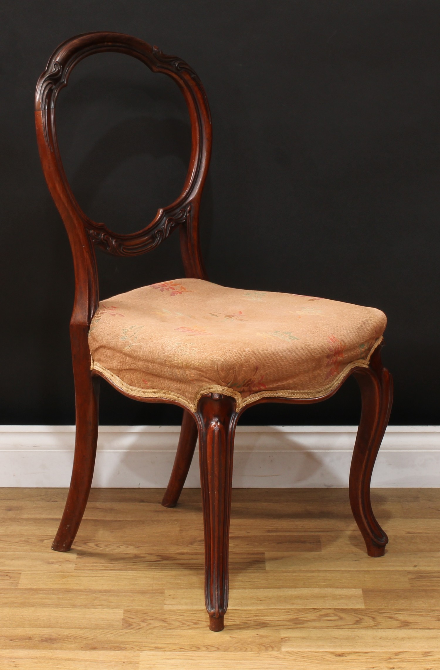 A set of six Victorian mahogany balloon back dining chairs, each with a shaped moulded back carved - Image 3 of 5