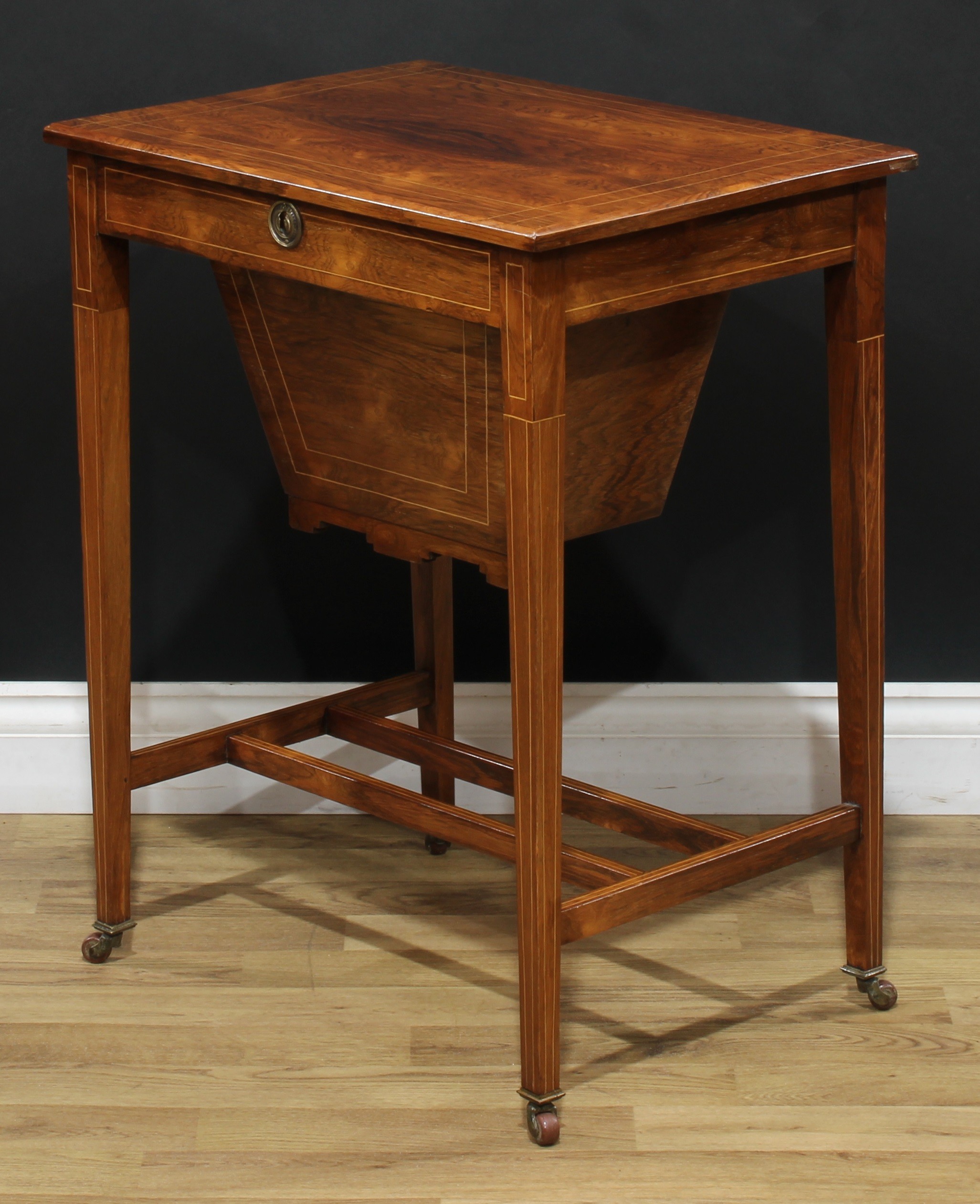 An Edwardian rosewood work table, hinged rectangular top enclosing a compartmented interior, the - Image 4 of 5