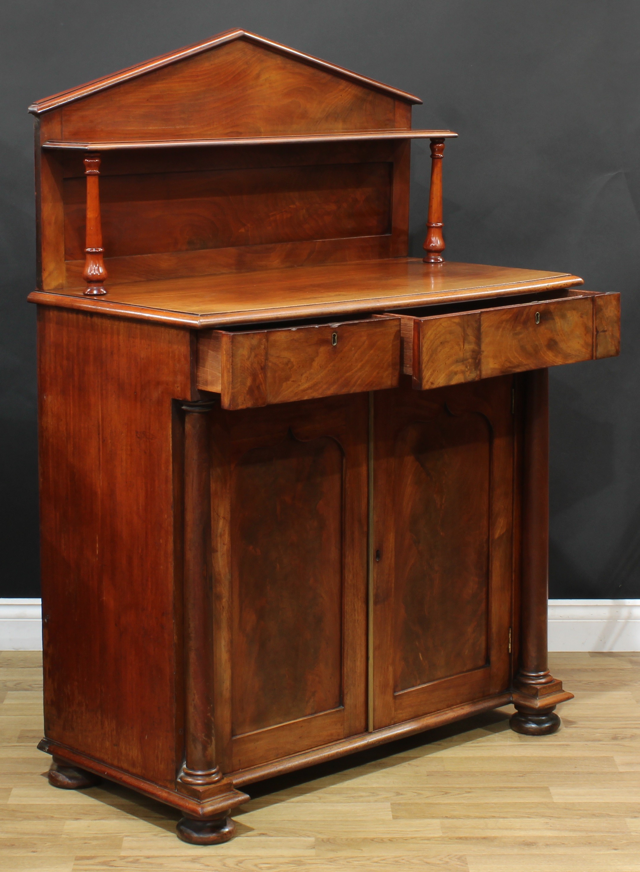 A William IV mahogany chiffonier, pointed-arch superstructure with small bookcase shelf, turned - Image 5 of 7