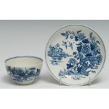 A Worcester Fence pattern tea bowl and saucer, printed in underglaze blue, the saucer 12cm diam,