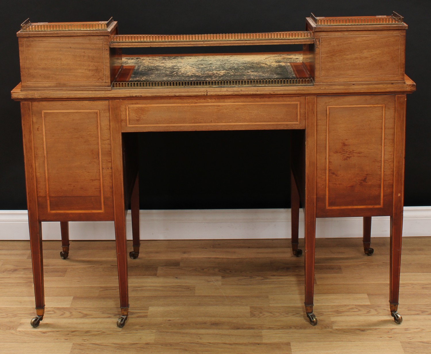 A late Victorian Sheraton Revival mahogany and marquetry writing desk, shaped superstructure with - Image 7 of 7