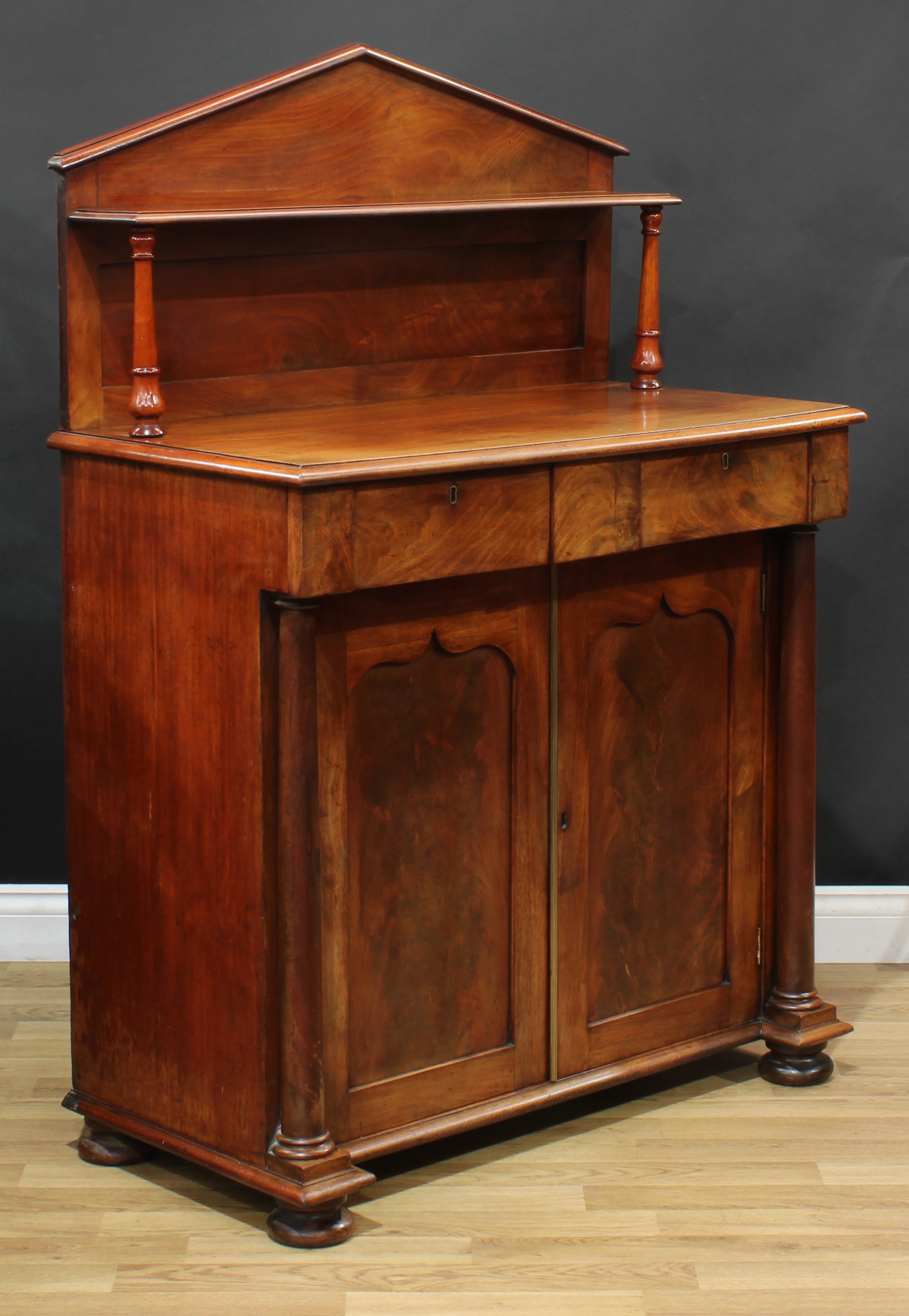 A William IV mahogany chiffonier, pointed-arch superstructure with small bookcase shelf, turned - Image 4 of 7