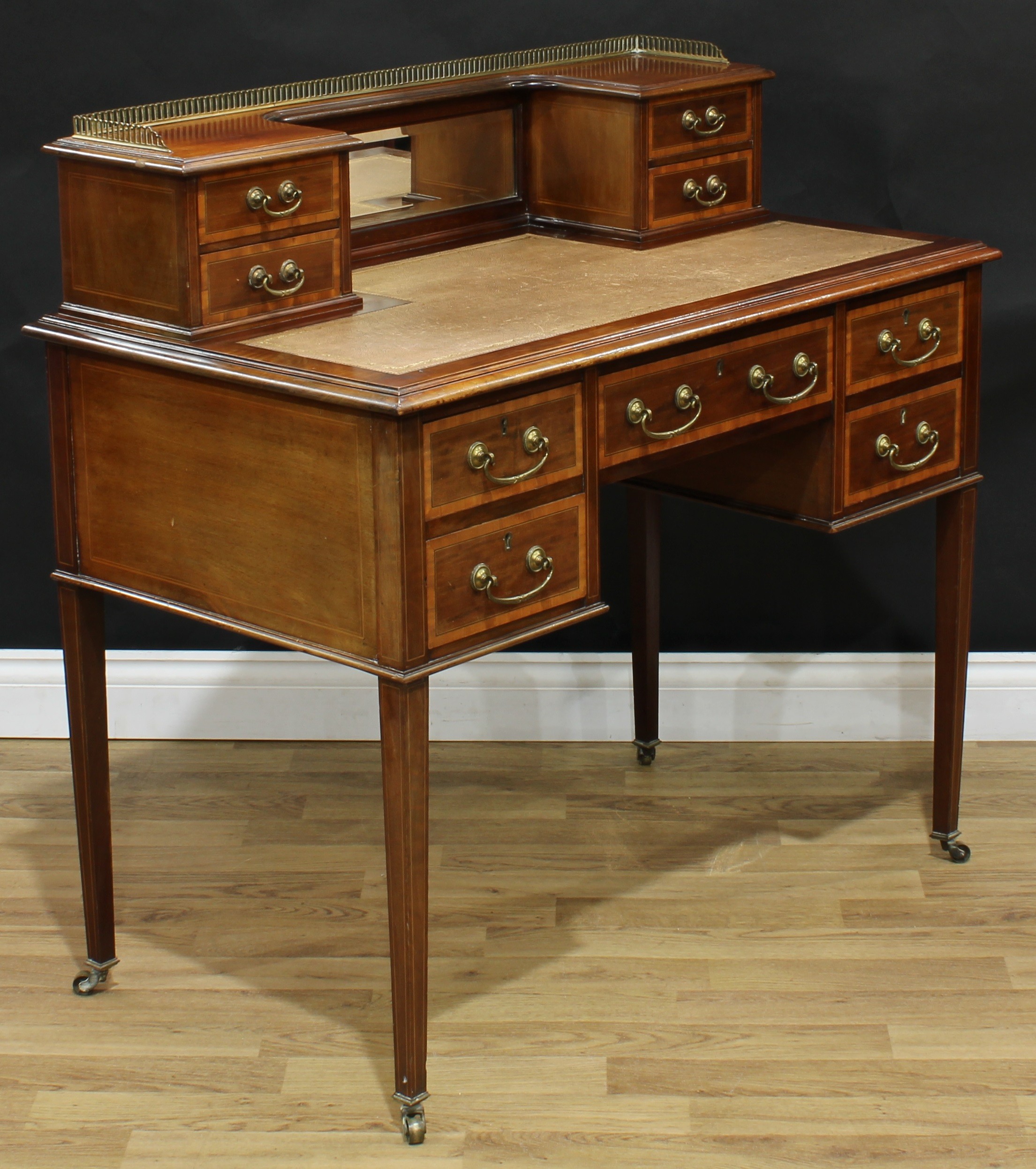 An Edwardian mahogany writing table, of bonheur du jour proportions, the inverted break-centre - Image 3 of 6