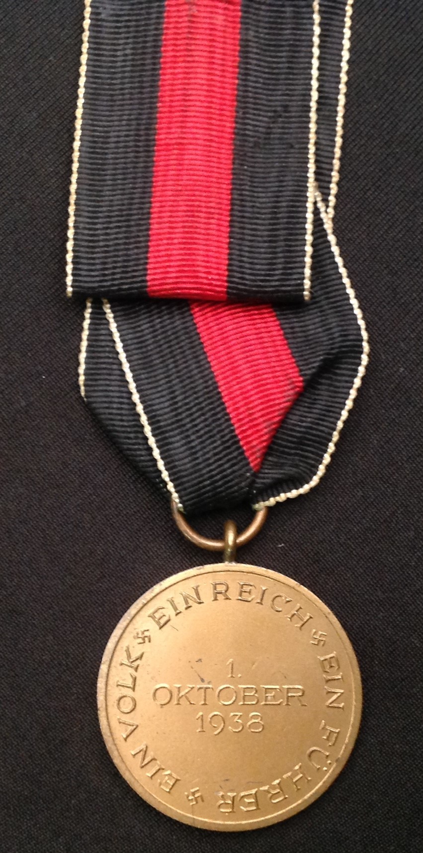 WW2 Third Reich Medaille zur Erinnerung an den 1. Oktober 1938 - Commemorative Medal October 1st - Image 2 of 2