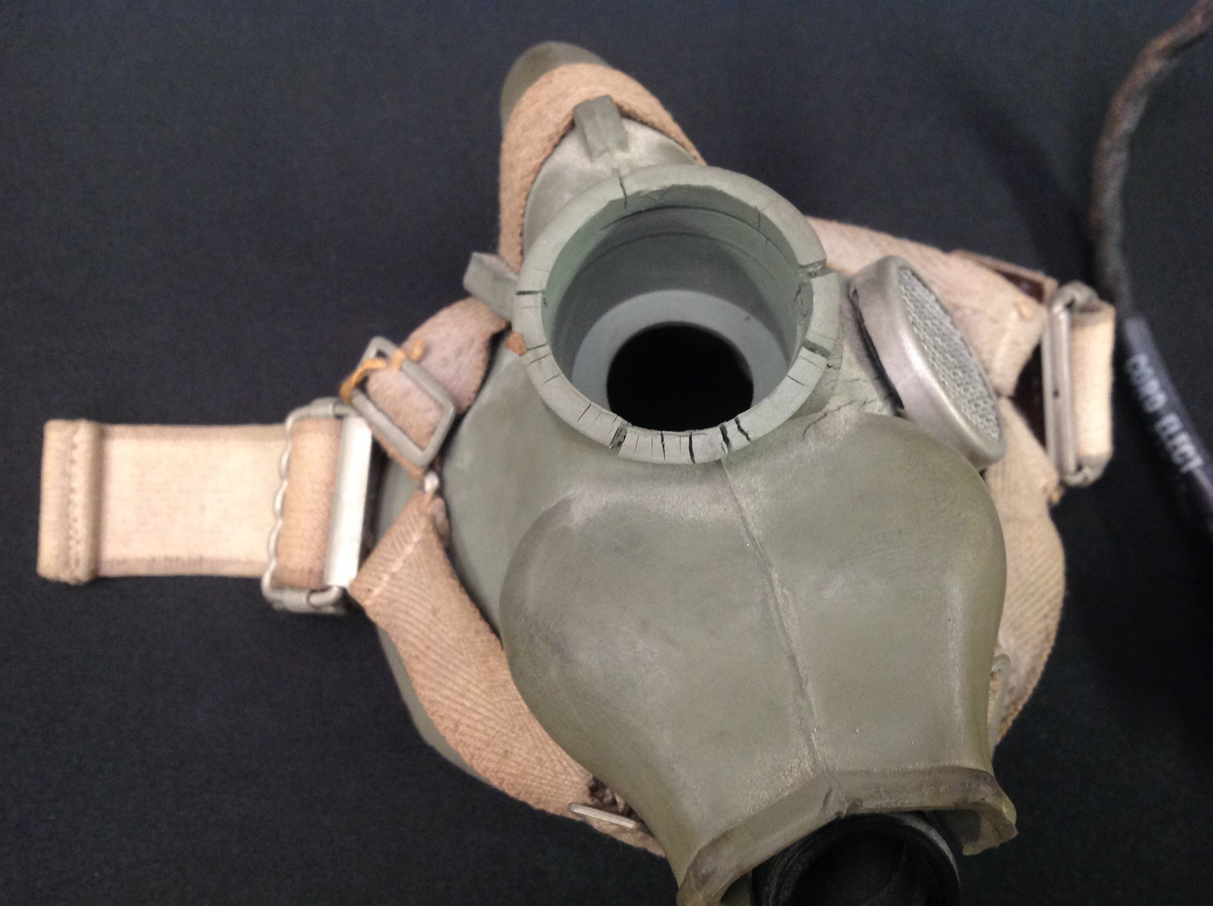 RAF H Type Oxygen Mask, size Medium, dated 1972. Complete with microphone. Strap marked 6D/1485 plus - Image 3 of 7