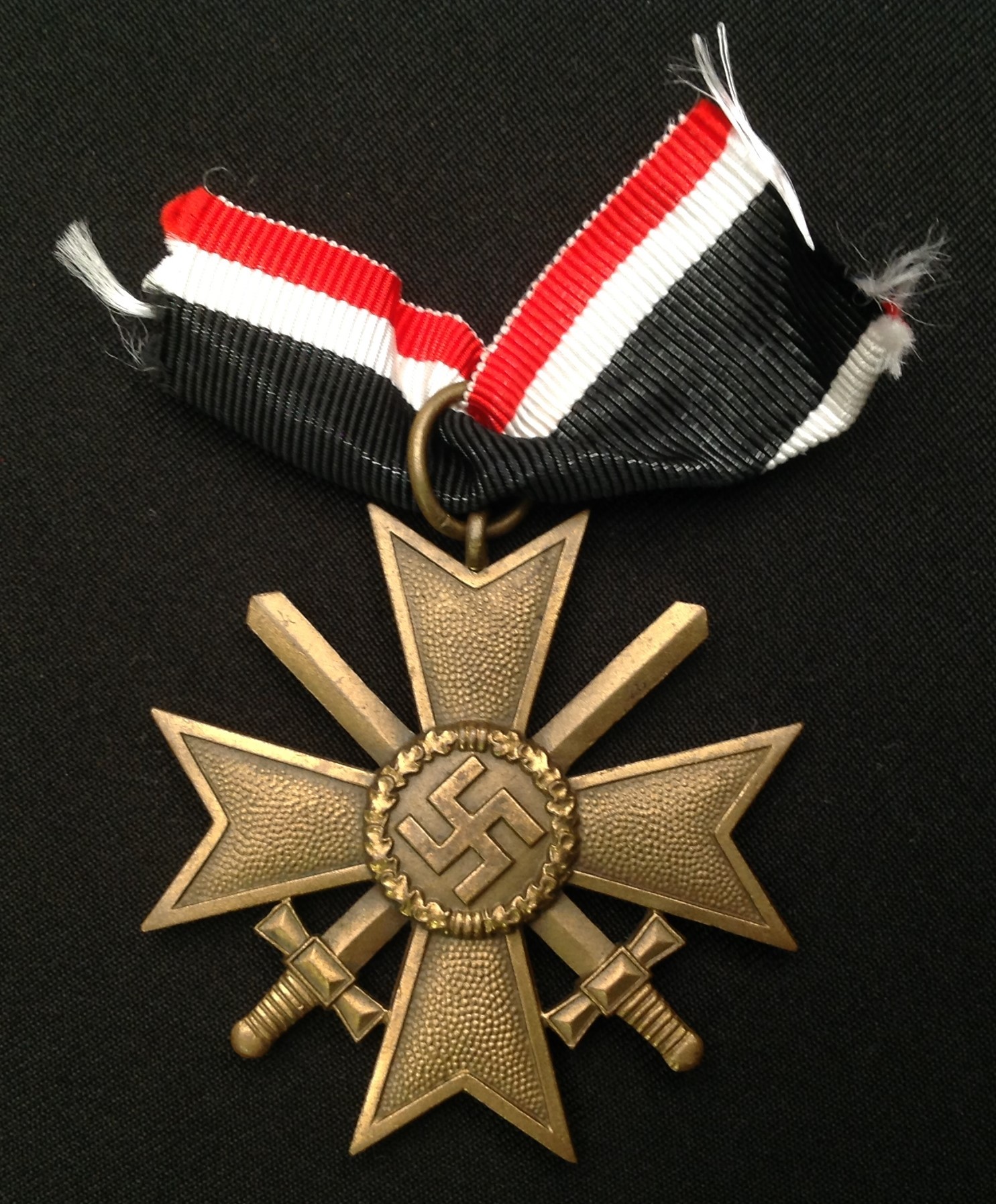 WW2 Third Reich Kriegsverdienstkreuz 2.Klasse mit Schwertern - War Merit Cross 2nd Class with