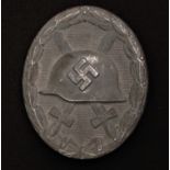 WW2 Third Reich Verwundetenabzeichen 1939 in Silber - Wound Badge 1939 in Silver. Maker marked L 24.
