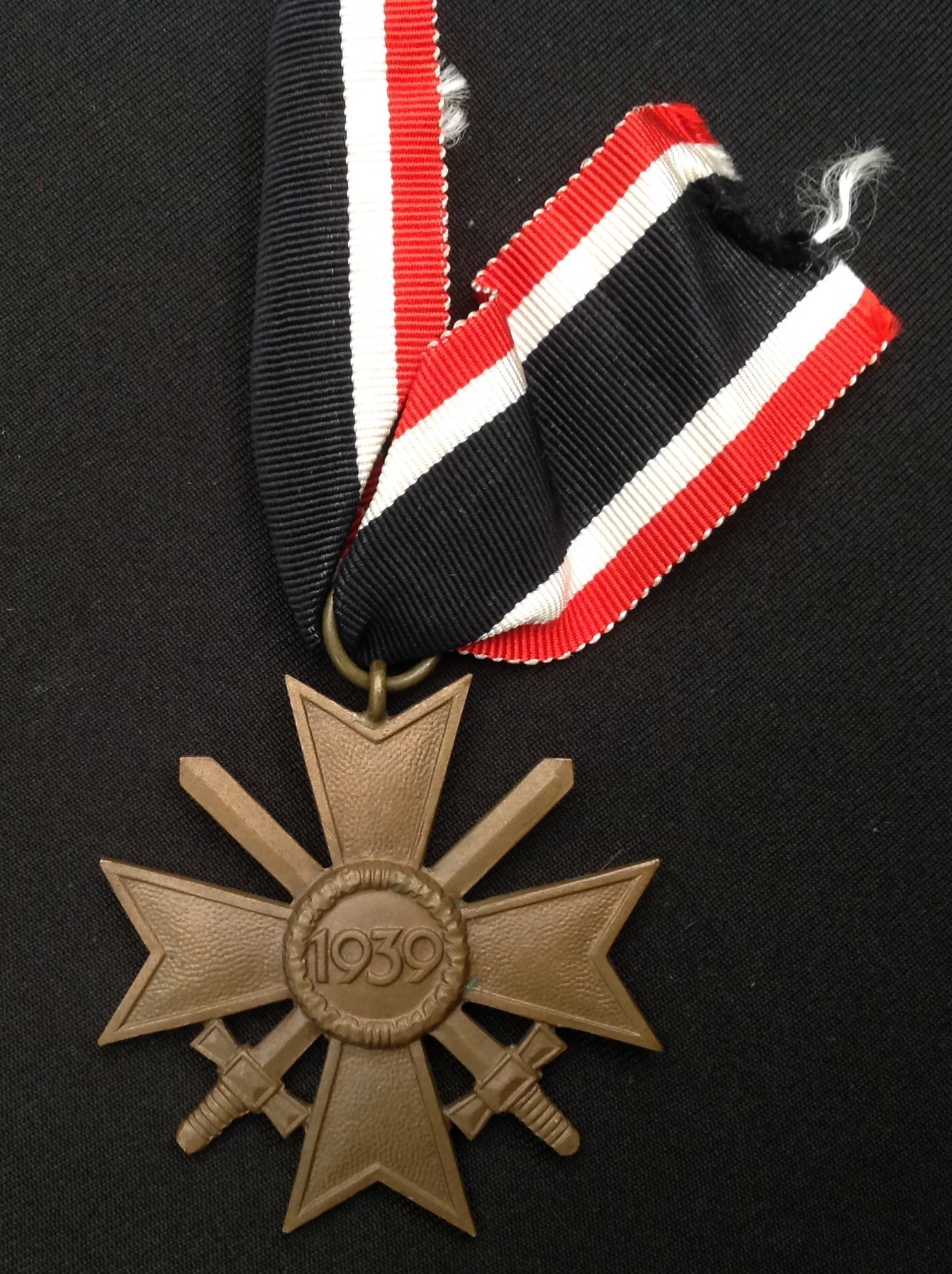 WW2 Third Reich Kriegsverdienstkreuz 2.Klasse mit Schwertern - War Merit Cross 2nd Class with - Image 2 of 2