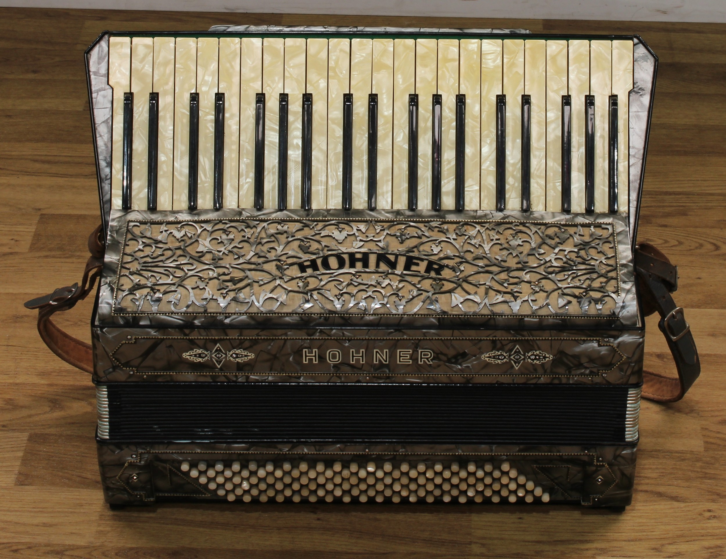 Musical instruments - a pre-war piano accordian, serial no. 213781, cased - Image 2 of 6