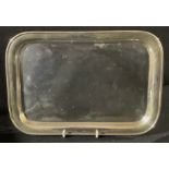 A George VI silver rounded rectangular tray, of plain design, 29cm wide, Birmingham 1946, 13oz