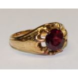 A gold and amethyst ring, unmarked, possibly 15ct, 5.9g