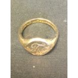 A 9ct gold gentleman's signet ring, 7.3g
