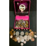 Coins - commemorative crowns; mainly post 1947 cupro nickel coins; etc