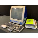 Vintage Computing - an Apple IMAC model M5521 DHHS CH, 1857 personal computer, keyboard etc.