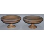 A pair Italian saucer-shaped pietra paesina stone tazzas, 35.5cm diam