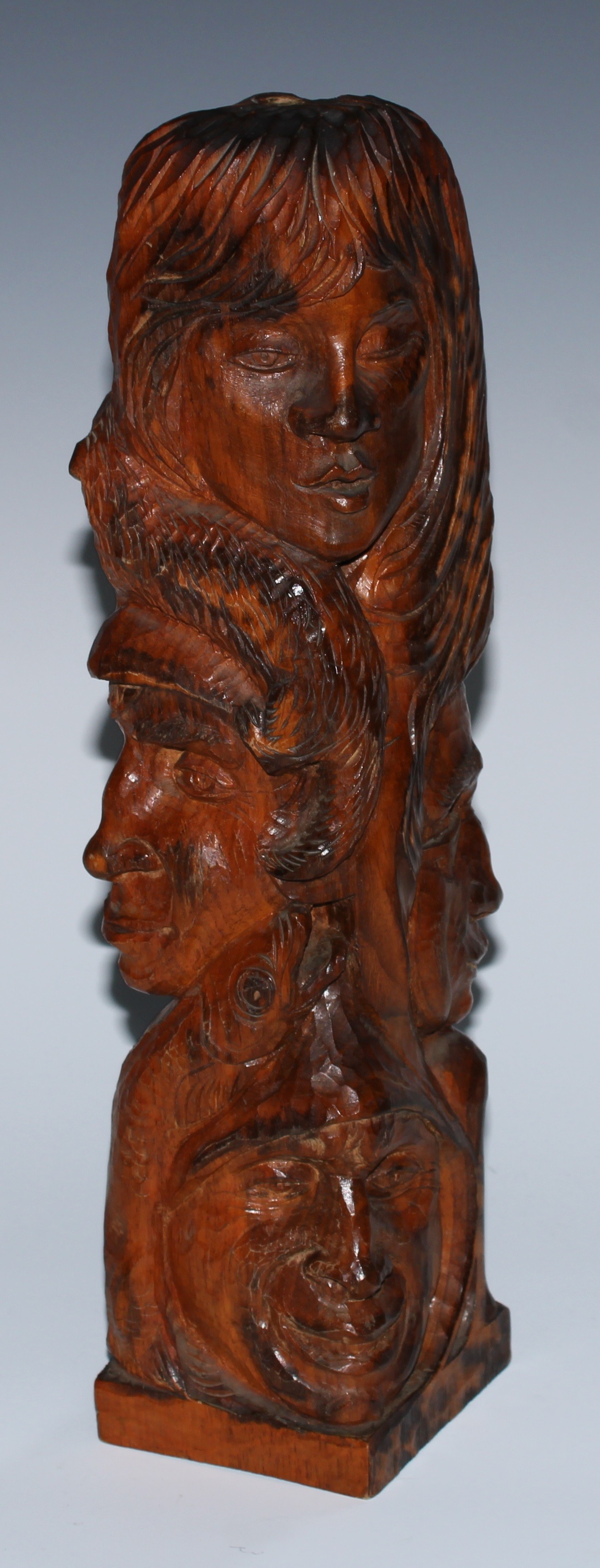 An adzed oak library desk sculpture, as a multi-bust totem pole, carved with heads from varying - Bild 3 aus 4