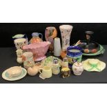 Decorative ceramics - Falcon ware wishing well pattern vase; Maling; Arthur Wood; Marutomo; Keel