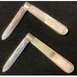 Two late Victorian silver and mother of pearl pen knives, Sheffield 1900