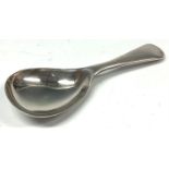 A George V silver Old English pattern caddy spoon, Sheffield 1923