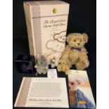 Steiff (Germany) 661464 Royal Crown Derby Steiff teddy bear, boxed with certificate (no