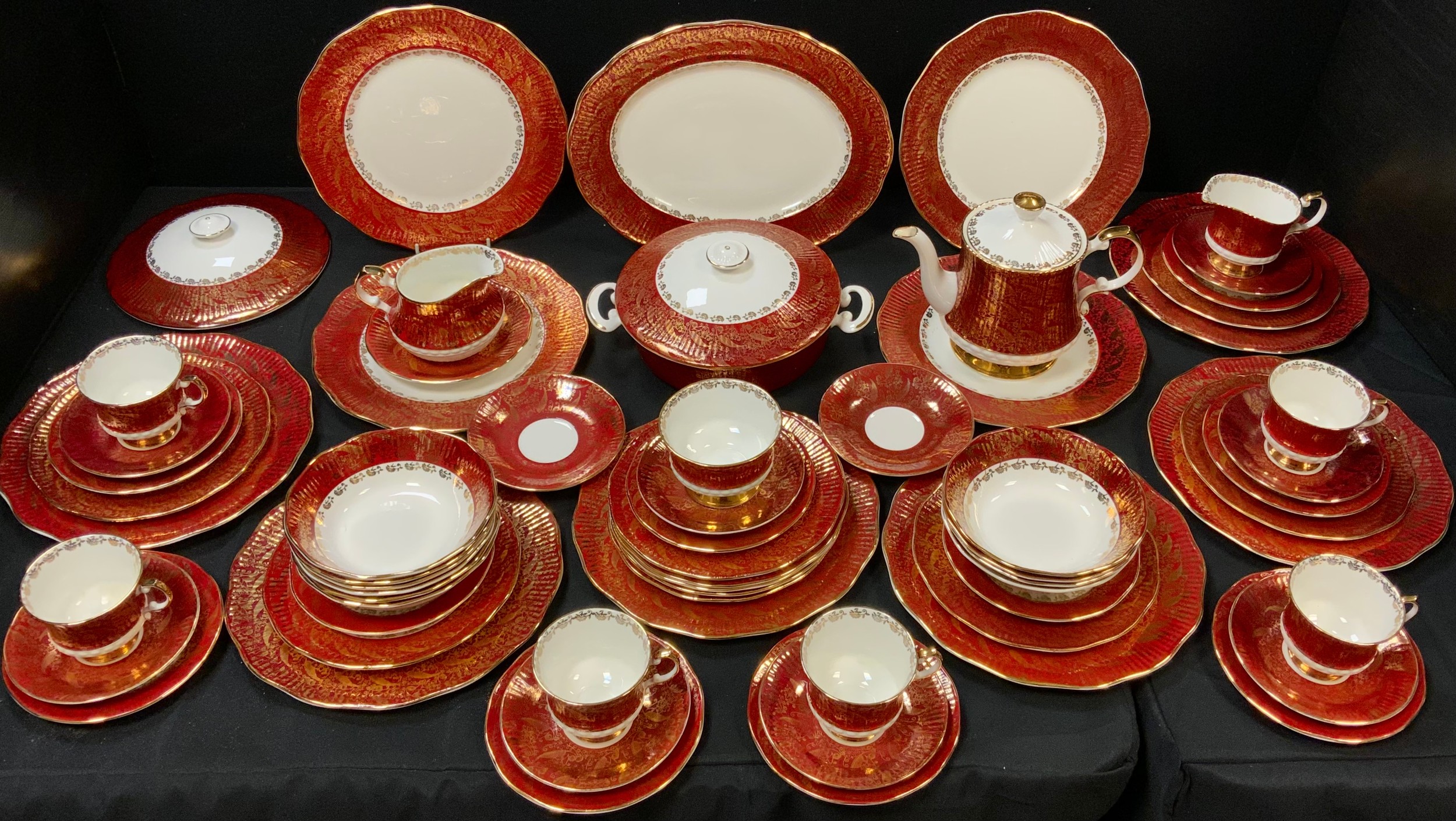 An Extensive Elizabethan Sovereign pattern dinner, tea and table service inc tureen and cover,