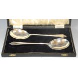 A pair of silver Belmont pattern fruit spoons, Alexander Clark & Co Ltd , Birmingham 1951, 151g, 4.