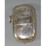 A Victorian silver rounded rectangular combination vesta/sovereign case, plain, 6cm high, William