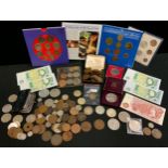 Coins & Tokens & Banknotes - International & British coinage, Common Wealth of Australian pennies,