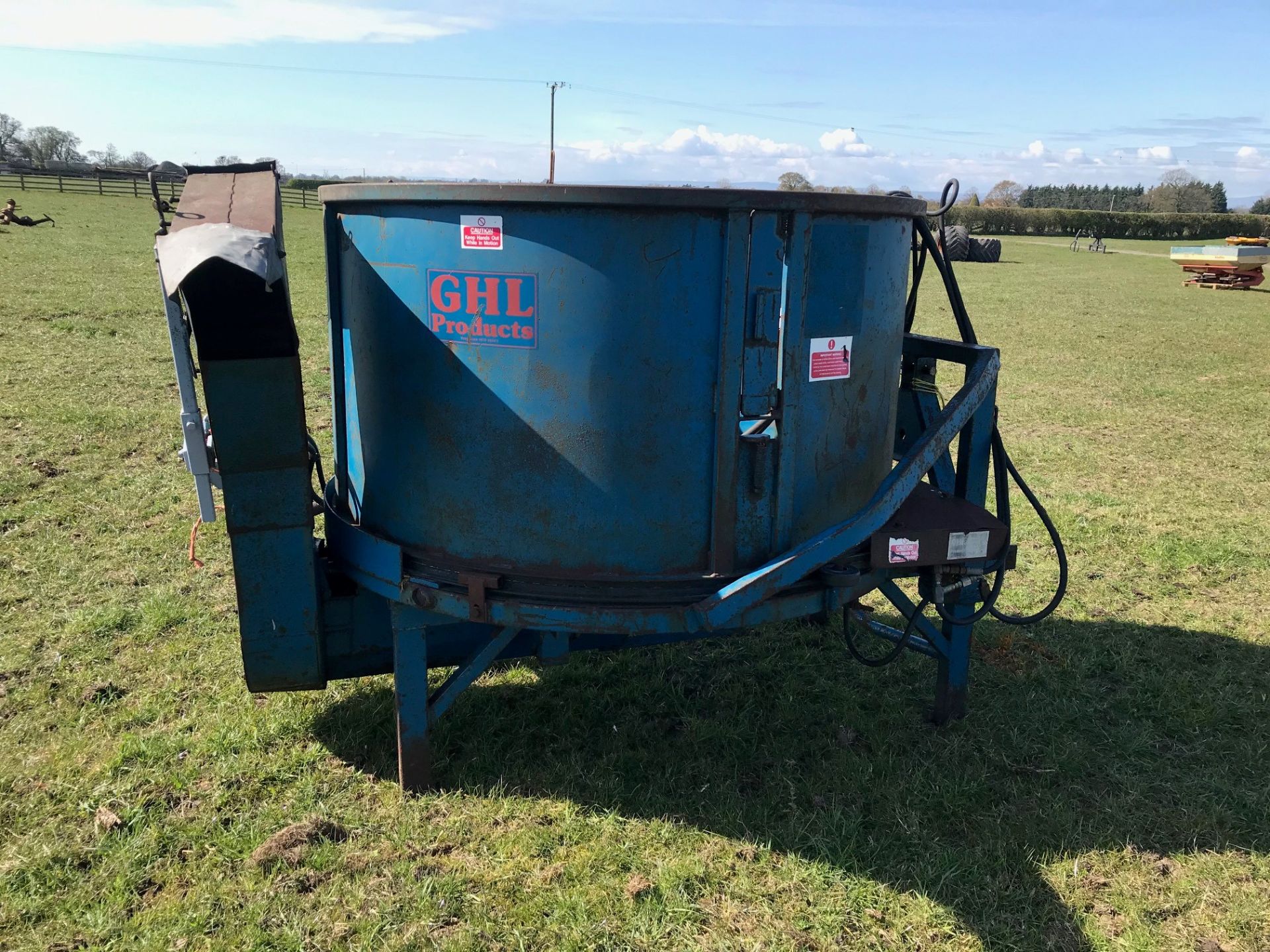 GHL round bale straw chopper - Image 3 of 3