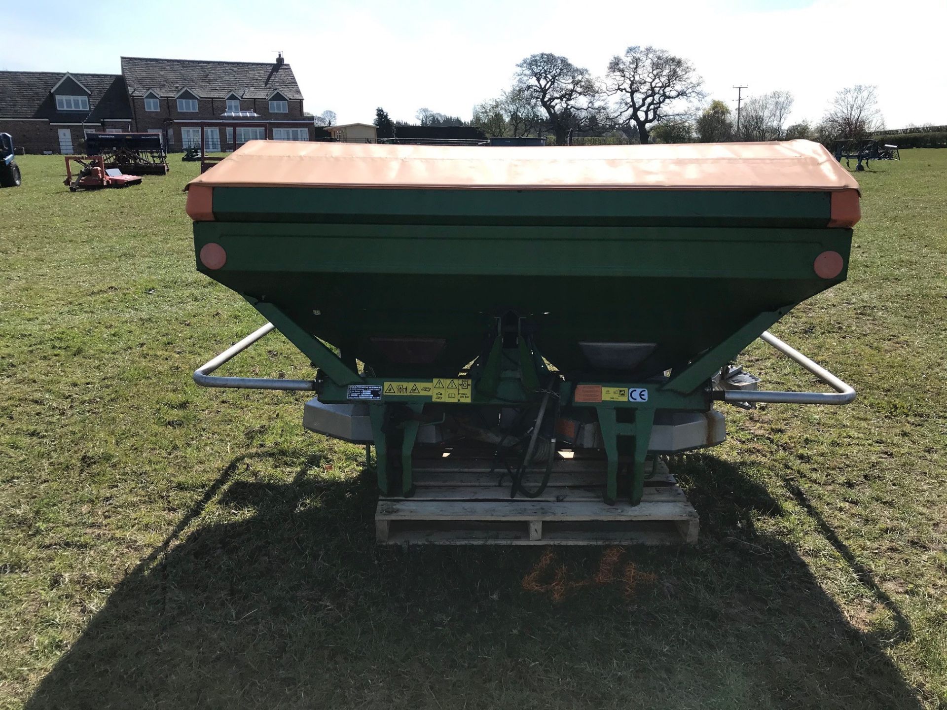 2005 Amazone ZA-M 1200 maxis twin disc fertiliser spreader,