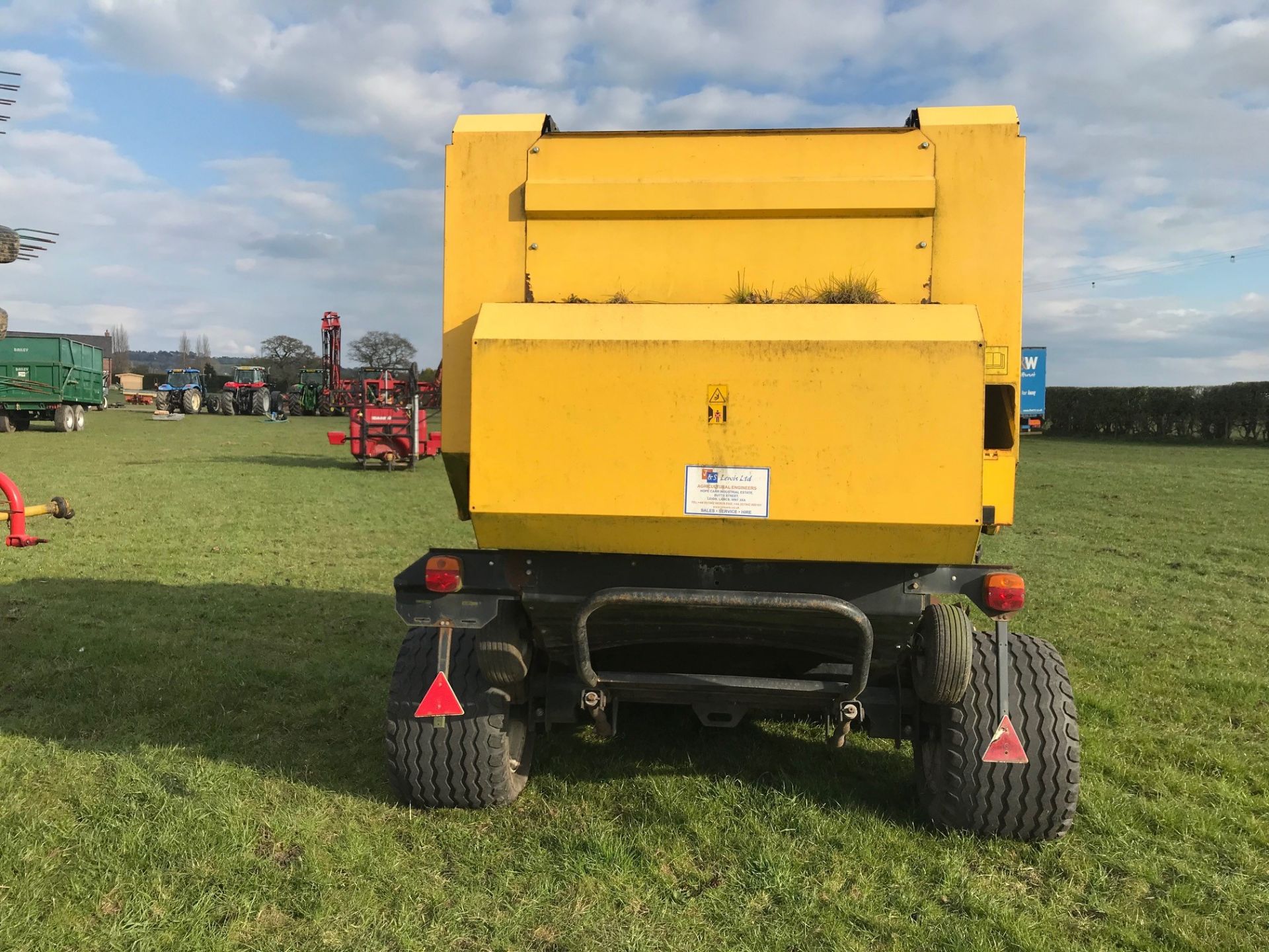 2012 new holland BR7060 super feed variable round baler. 37,341 bales - Image 3 of 3