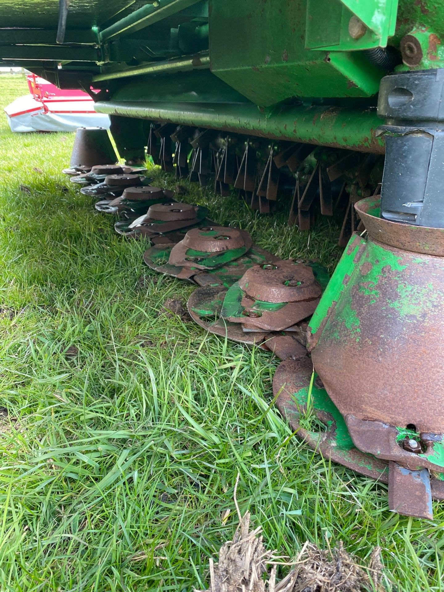 2016 JD131 Front Mower - Image 2 of 4