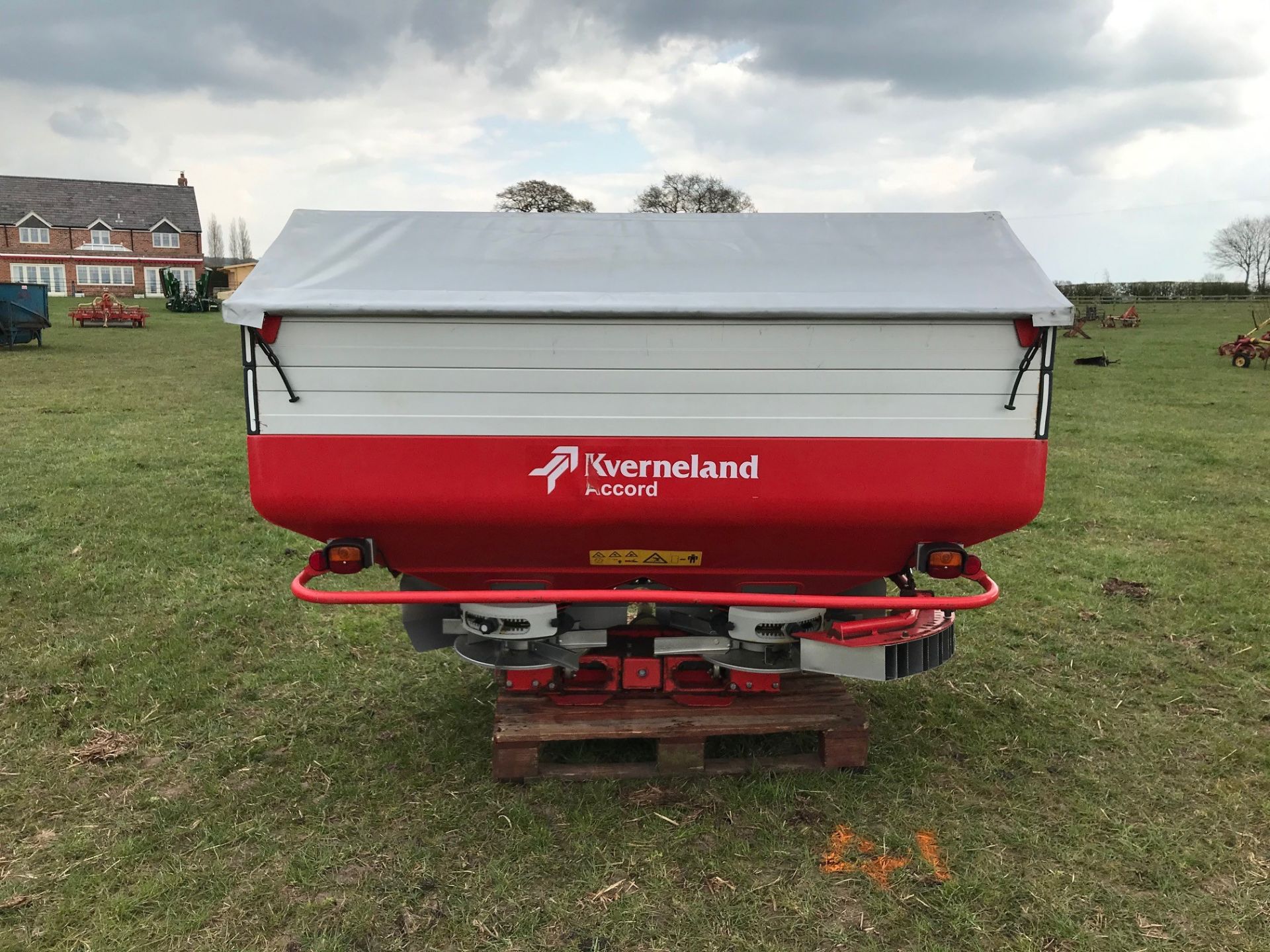 2012 Kverneland Exacta CL Fertiliser Spreader