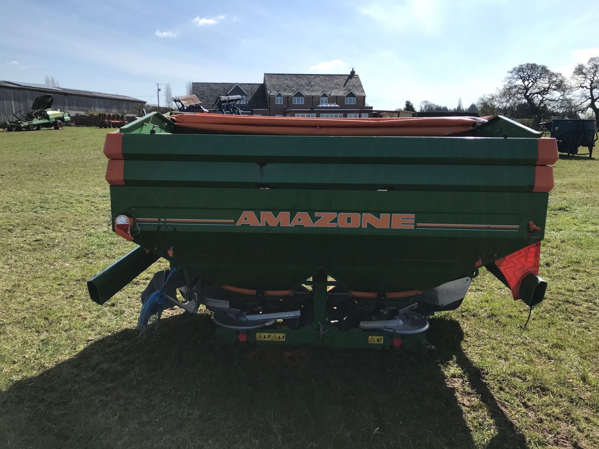 2015 Amazone ZAM Fertiliser Spreader - Image 2 of 3