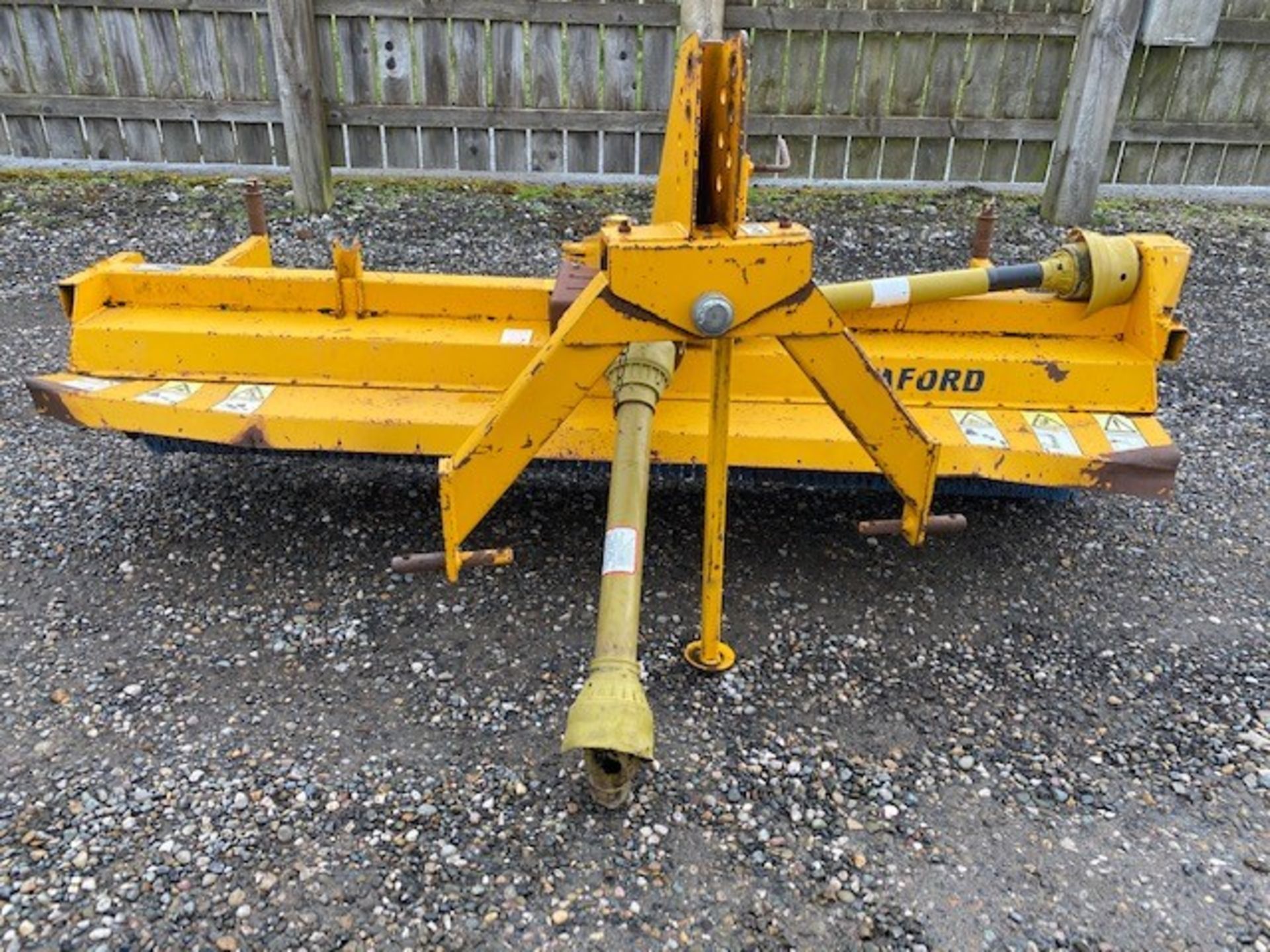 Bomford HDP 8ft Yard Brush/Sweeper with PTO - Image 3 of 5