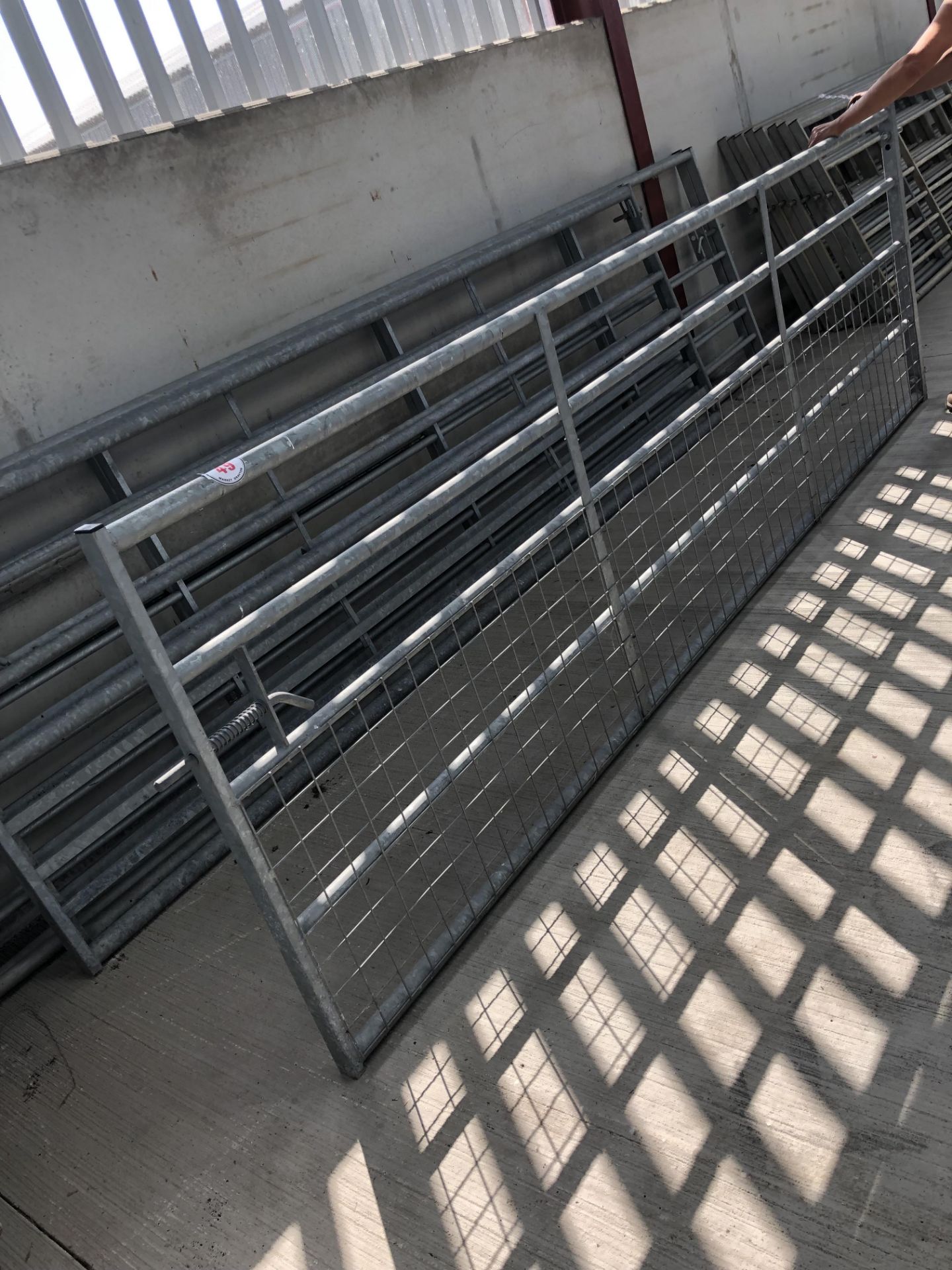 Agriculturial 12ft Mesh Gate - Image 2 of 2