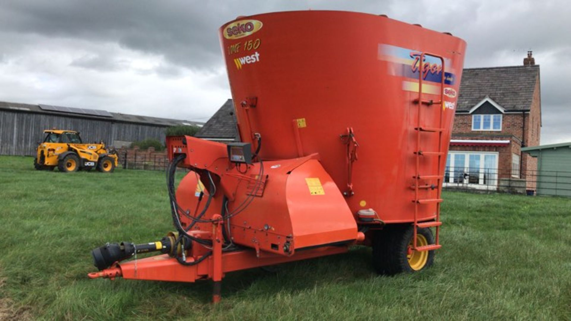 2009 Seko Tiger VMF 150 Tub Feeder