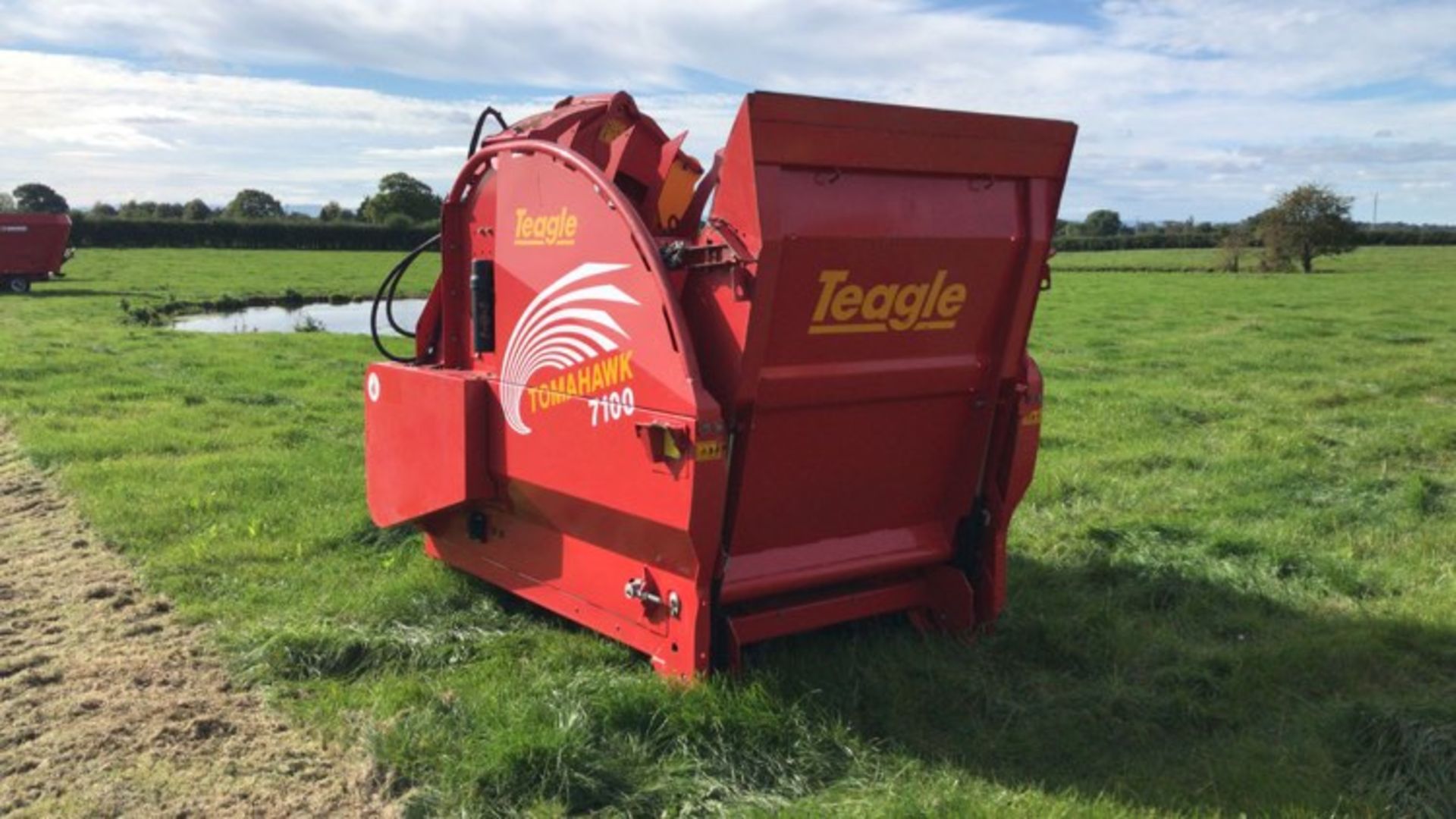 2017 Teagle Mounted Straw Chopper with control box - Image 3 of 4