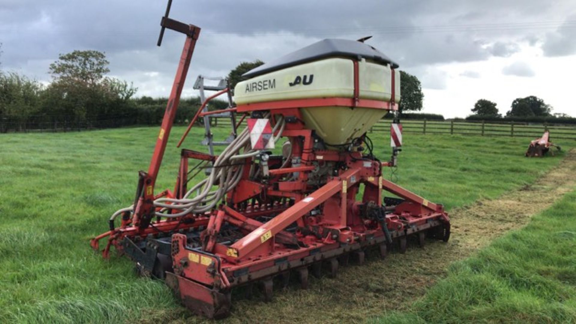 4m Combination Drill 1999, Vicon Power Harrow- working order. Rau Drill-spares or repairs as - Image 2 of 3