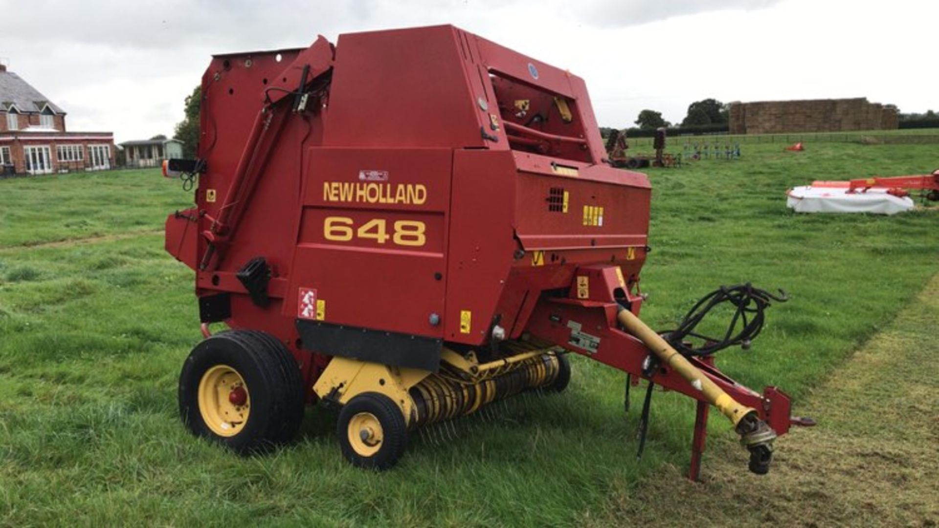 1999 New Holland 648 Variable Chamber Round Baler with control box - Image 2 of 3